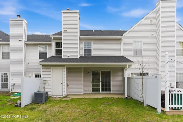$3,300 | 280 Fairfield Place, Morganville, NJ 07751