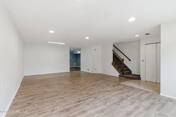 $3,300 | 280 Fairfield Place, Morganville, NJ 07751