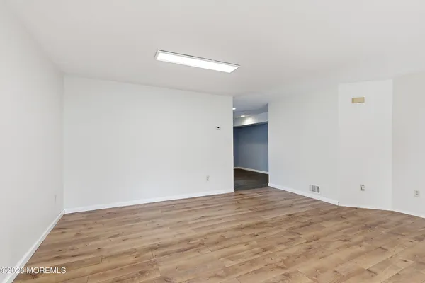 $3,300 | 280 Fairfield Place, Morganville, NJ 07751