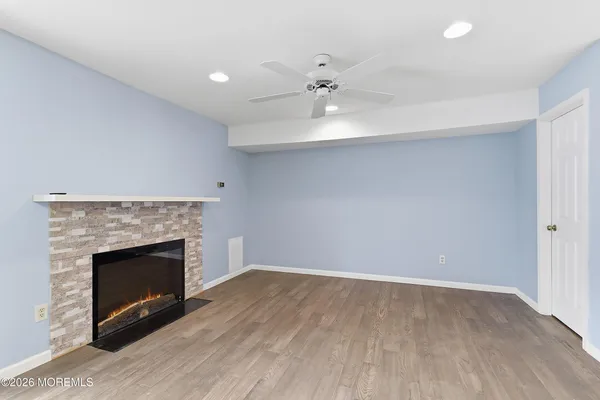 $3,300 | 280 Fairfield Place, Morganville, NJ 07751