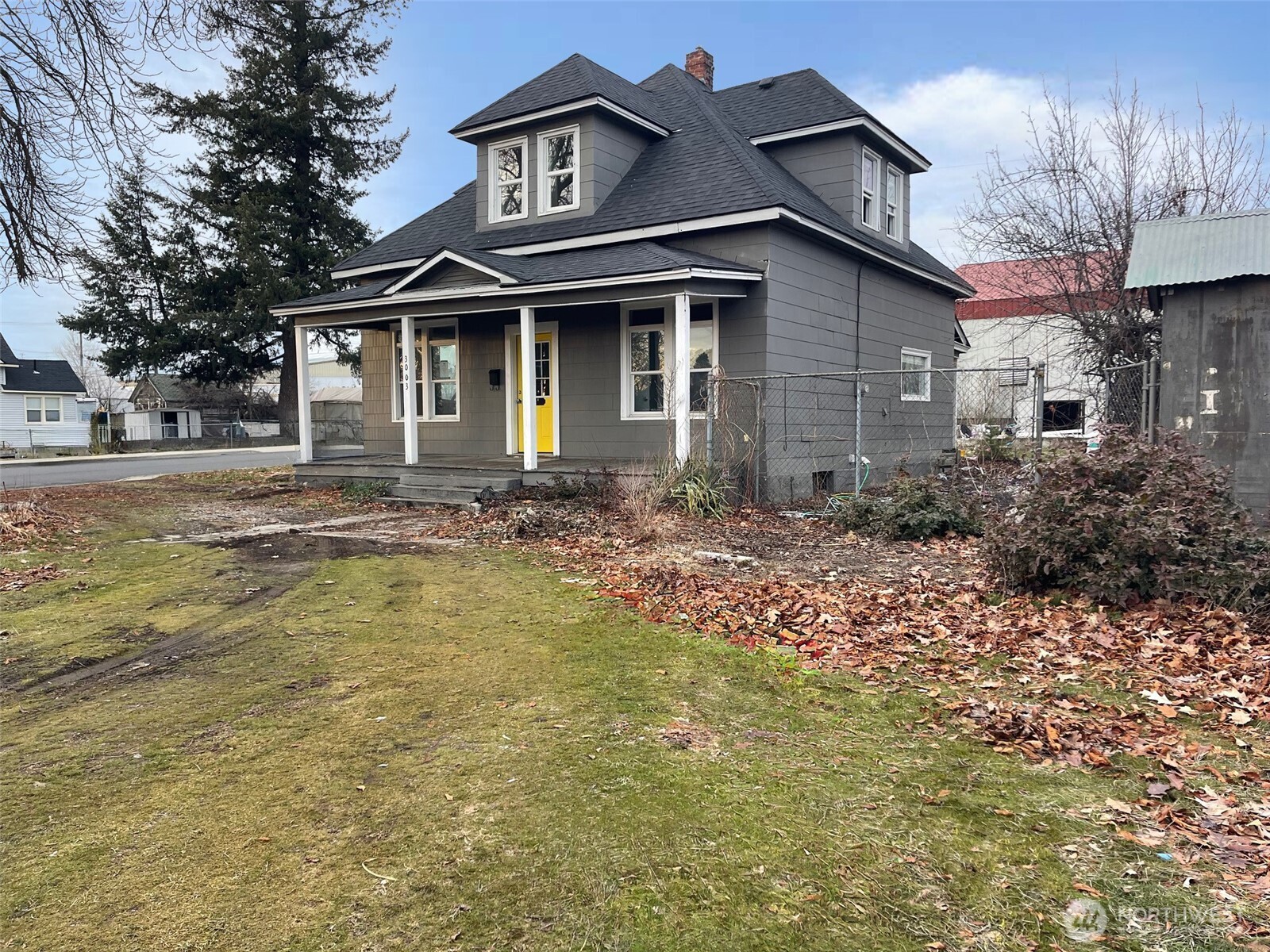 3003 East Bridgeport Avenue Spokane, WA 99207 - Photo 3 of 21