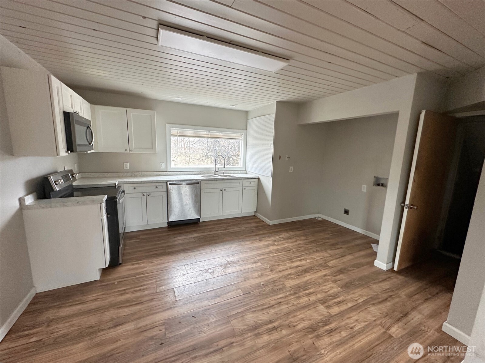 3003 East Bridgeport Avenue Spokane, WA 99207 - Photo 6 of 21