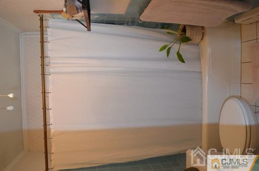 596 Old Post Road Edison, NJ 08817 - Photo 3 of 13 a view of small space