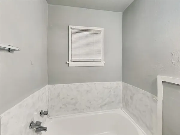 $749 | 946 Ira Street Southwest, Atlanta, GA 30310