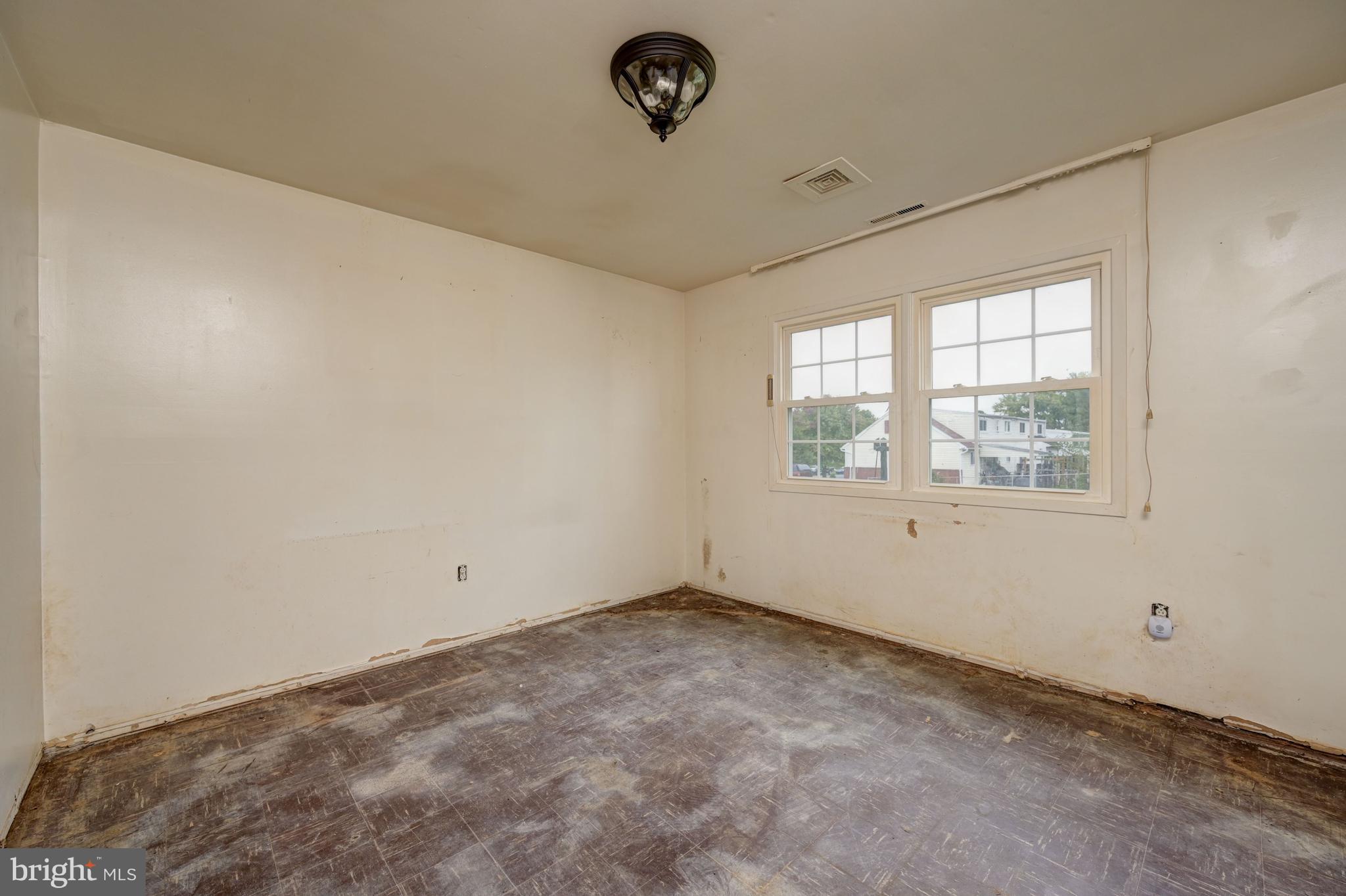 7121 Chamberlain Road Windsor Mill, MD 21244 - Photo 3 of 13 Dining Room