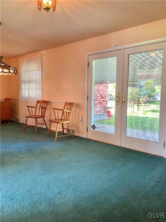 2615 Woodside Road Bethlehem, PA 18017 - Photo 5 of 27 Gallery Image 5