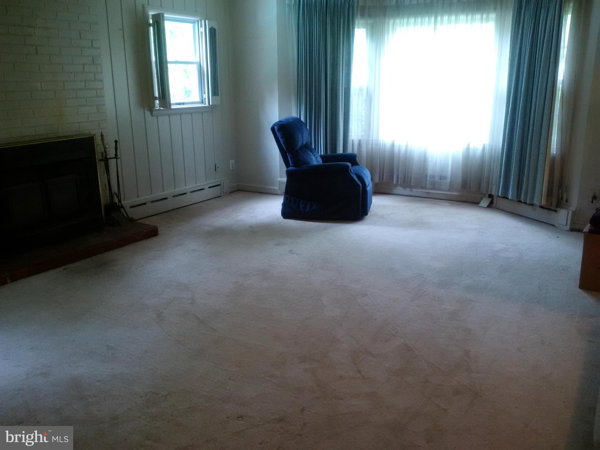 3900 Laurel Road Alexandria, VA 22309 - Photo 13 of 30 Fireplace and Bay Window