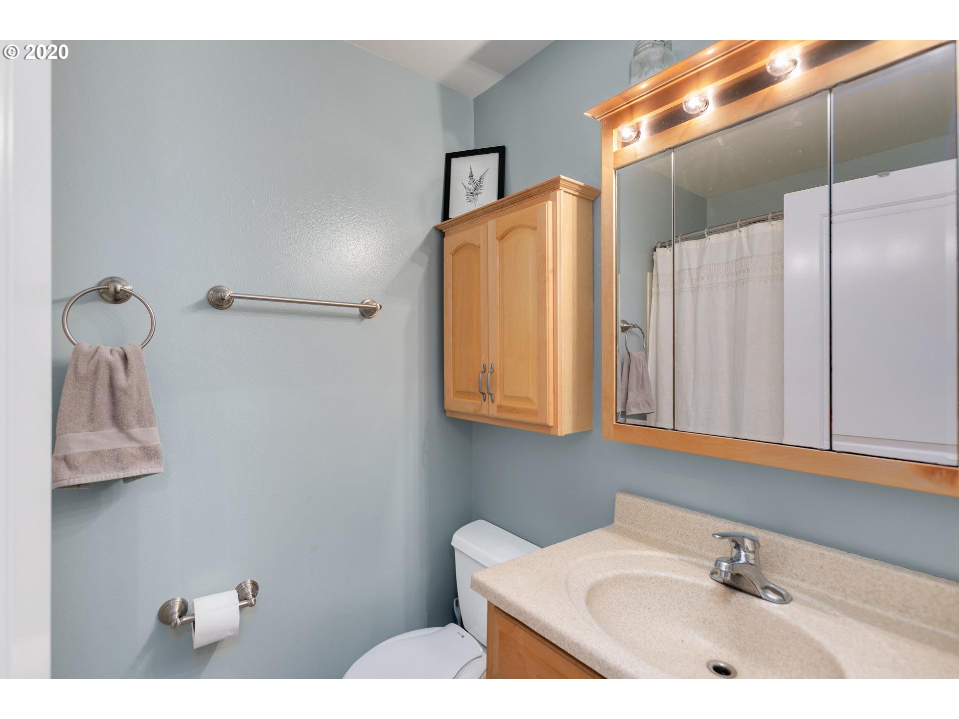 3319 Southwest Primrose Street Portland, OR 97219 - Photo 15 of 27 Gallery Image 15