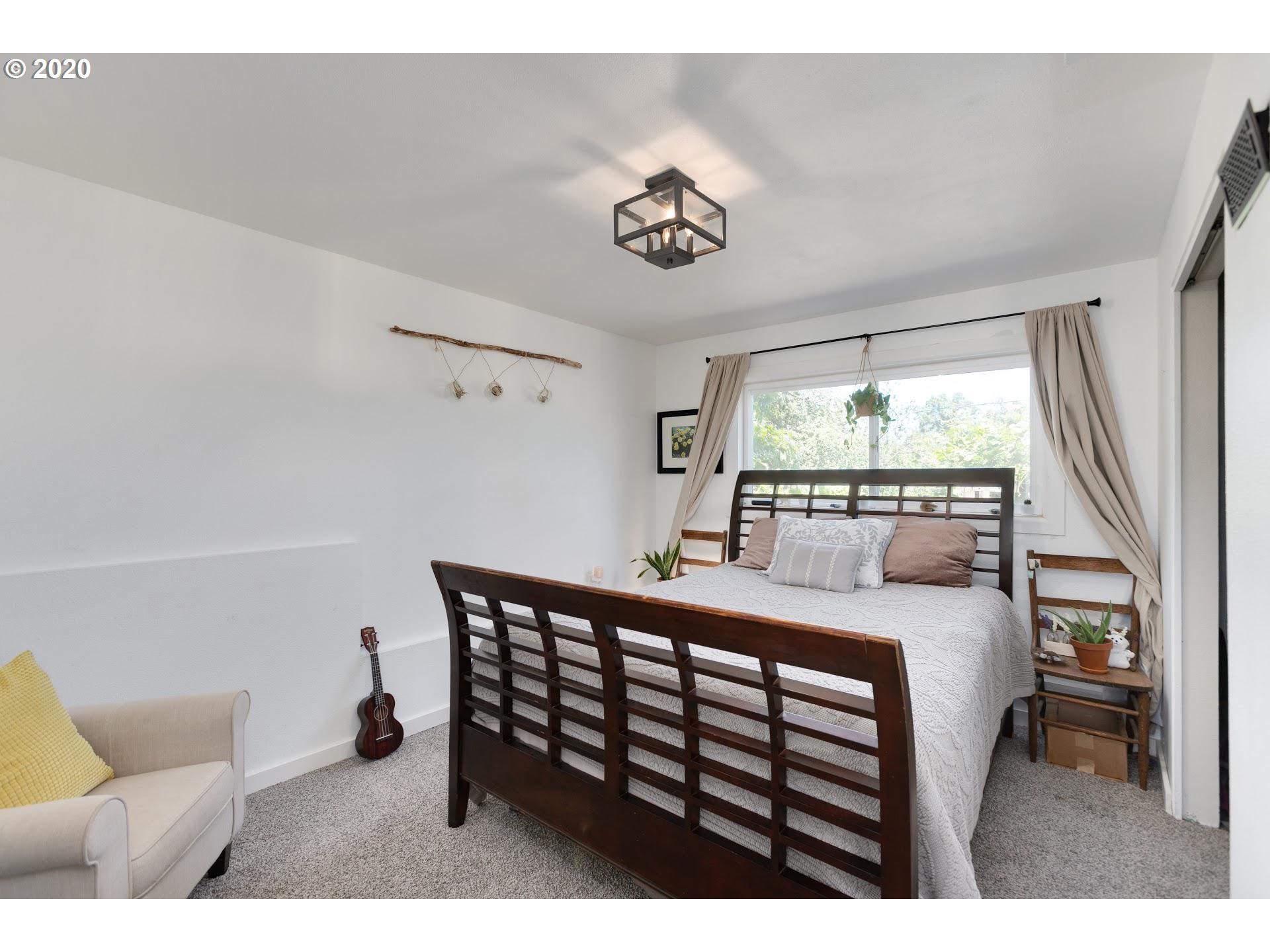 3319 Southwest Primrose Street Portland, OR 97219 - Photo 19 of 27 Gallery Image 19