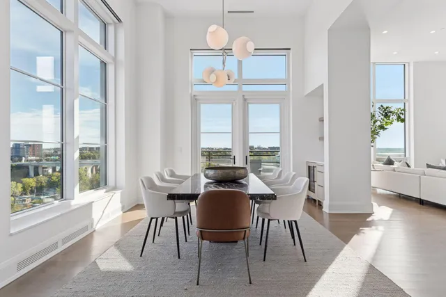 $1,895,000 | 1111 West River Parkway, Unit 8D, Minneapolis, MN 55415