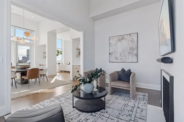 $1,895,000 | 1111 West River Parkway, Unit 8D, Minneapolis, MN 55415