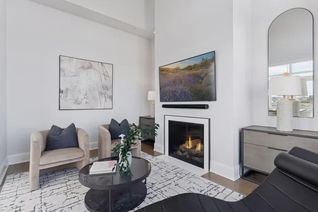 $1,895,000 | 1111 West River Parkway, Unit 8D, Minneapolis, MN 55415