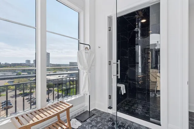 $1,895,000 | 1111 West River Parkway, Unit 8D, Minneapolis, MN 55415