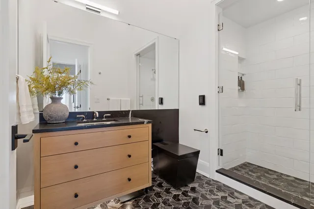 $1,895,000 | 1111 West River Parkway, Unit 8D, Minneapolis, MN 55415