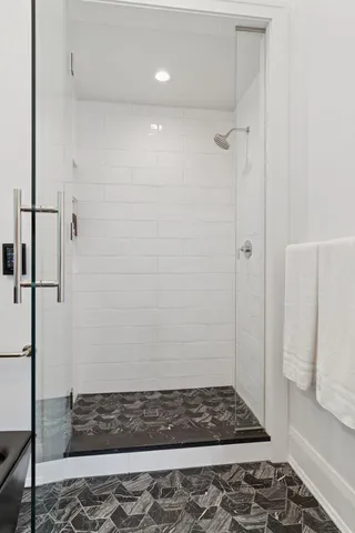 $1,895,000 | 1111 West River Parkway, Unit 8D, Minneapolis, MN 55415