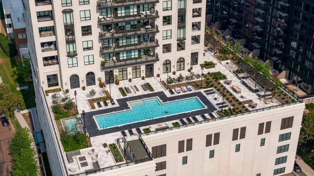 $1,895,000 | 1111 West River Parkway, Unit 8D, Minneapolis, MN 55415