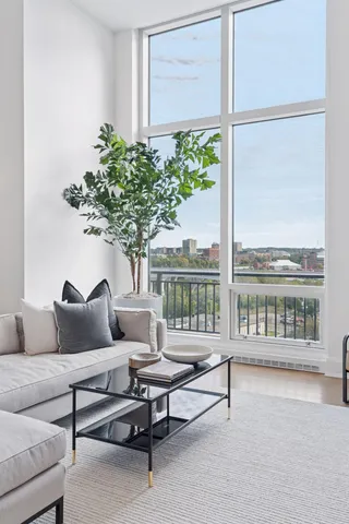 $1,895,000 | 1111 West River Parkway, Unit 8D, Minneapolis, MN 55415