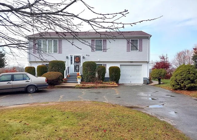 $599,900 | 675 Lees River Avenue, Somerset, MA 02725