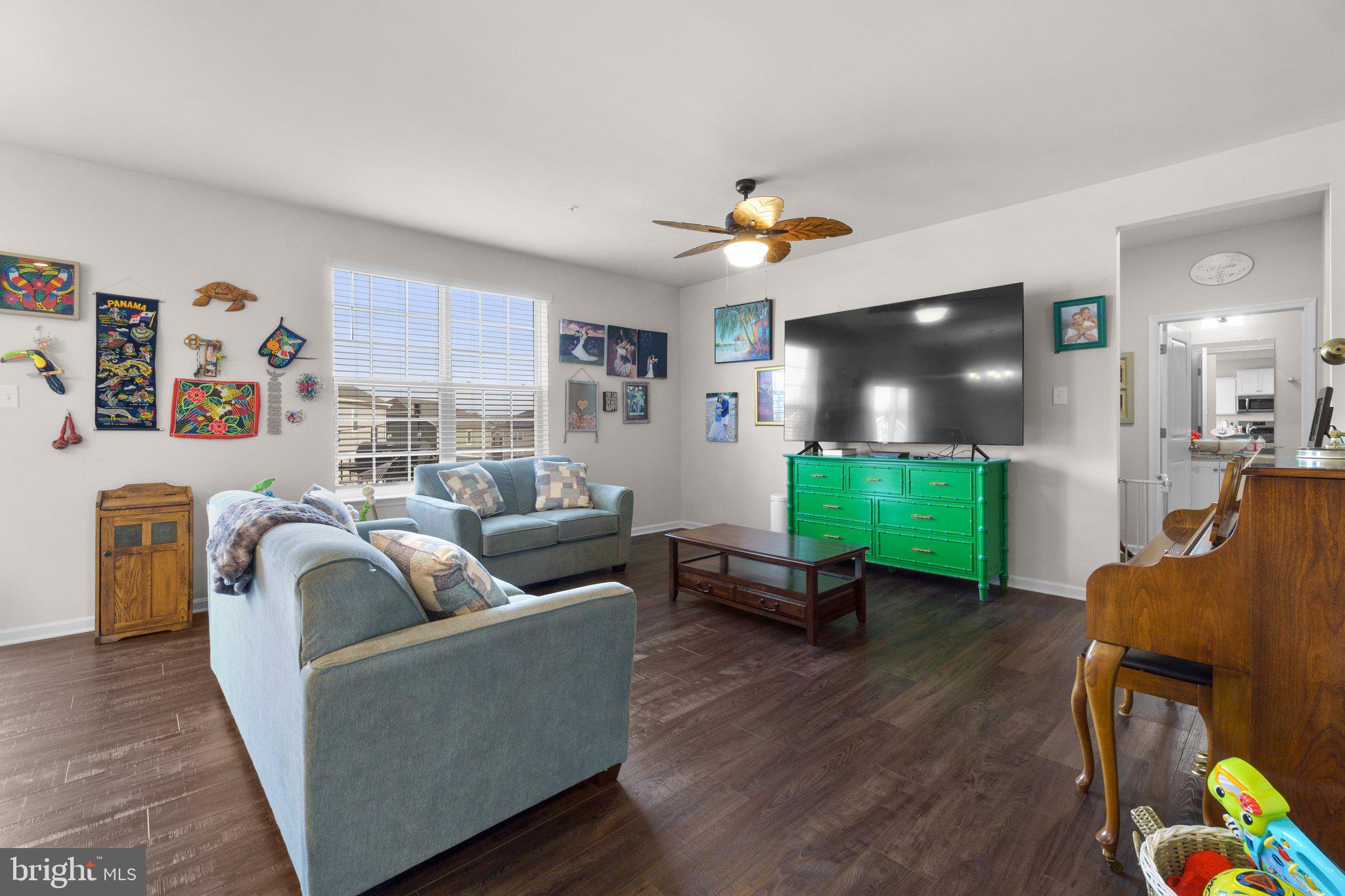 611 Stonegate Road Westminster, MD 21157 - Photo 16 of 48 FAMILY ROOM
