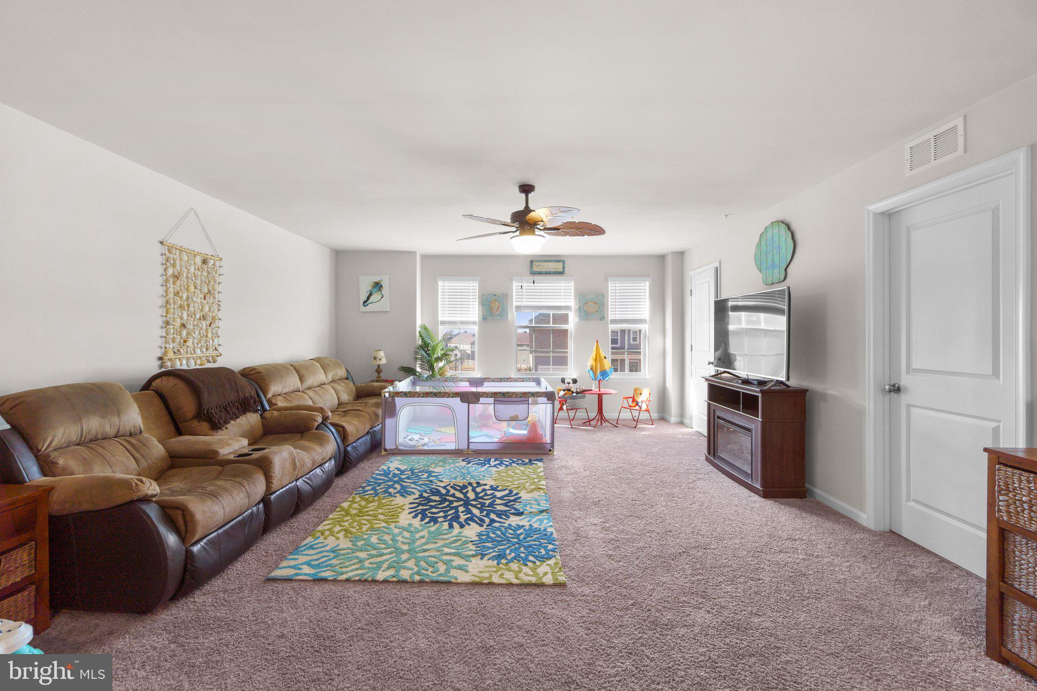 611 Stonegate Road Westminster, MD 21157 - Photo 21 of 48 UPPER LEVEL LOFT
