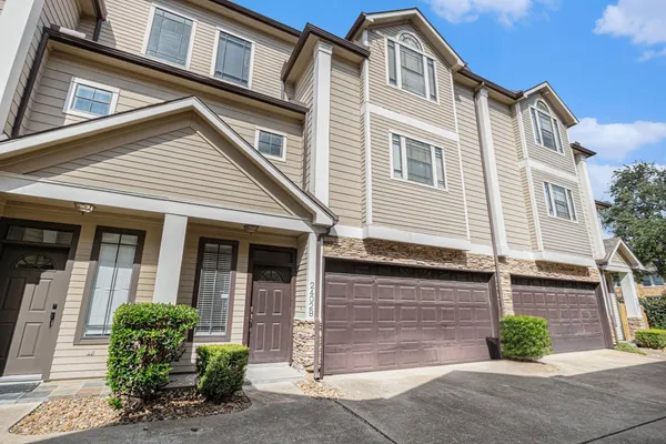 $285,000 | 2402 Calumet Street, Unit B, Houston, TX 77004