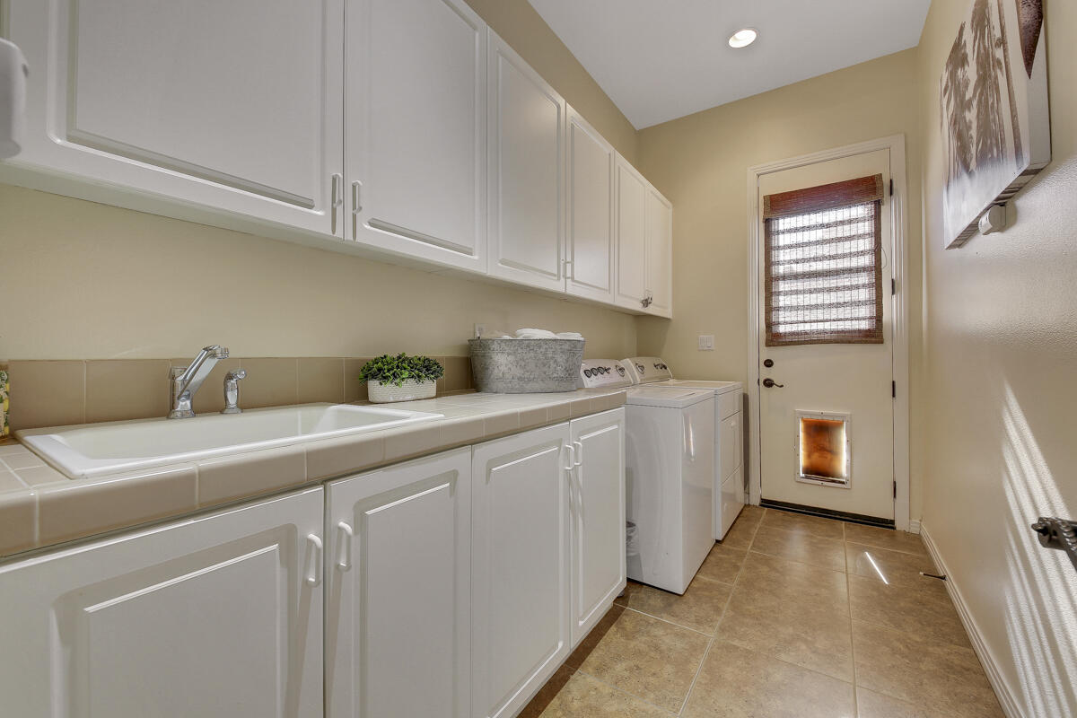 48622 Meandering Cloud Street Indio, CA 92201 - Photo 29 of 68 25 LAUNDRY MLS