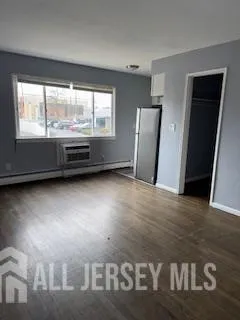 $1,300 | 117 West 3rd Avenue, Unit 5, Roselle, NJ 07203