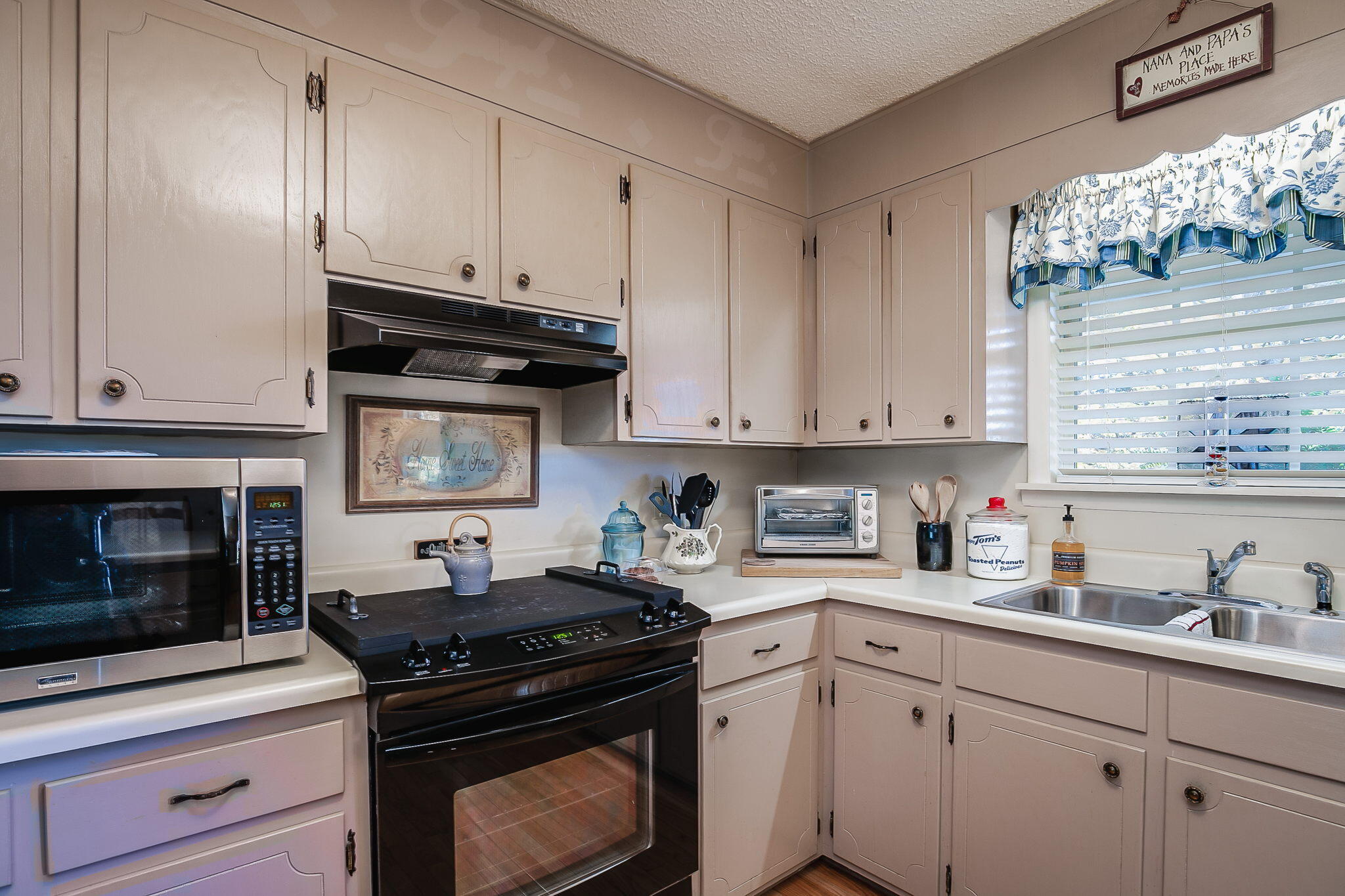 386 Oliver Edwards Road Jonesborough, TN 37659 - Photo 8 of 30 9-web-or-mls-Oliver Edwards-8