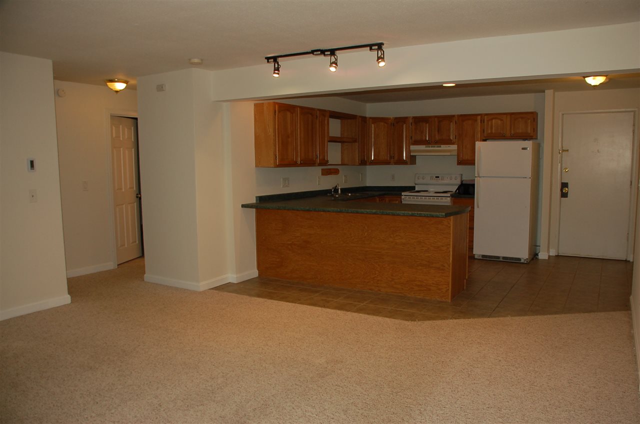 128 Loudon Road, Unit 11R Concord, NH 03301 - Photo 5 of 9