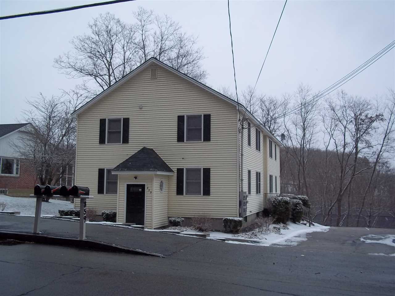 859 Mammoth Road Manchester, NH 03104 - Photo 1 of 1