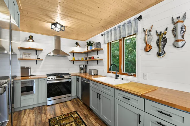 $529,000 | W10508 East Harmony Drive, Lodi, WI 53555