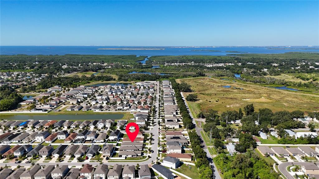 7707 Sunshine Bridge Avenue Gibsonton, FL 33534 - Photo 33 of 33 a view of a city