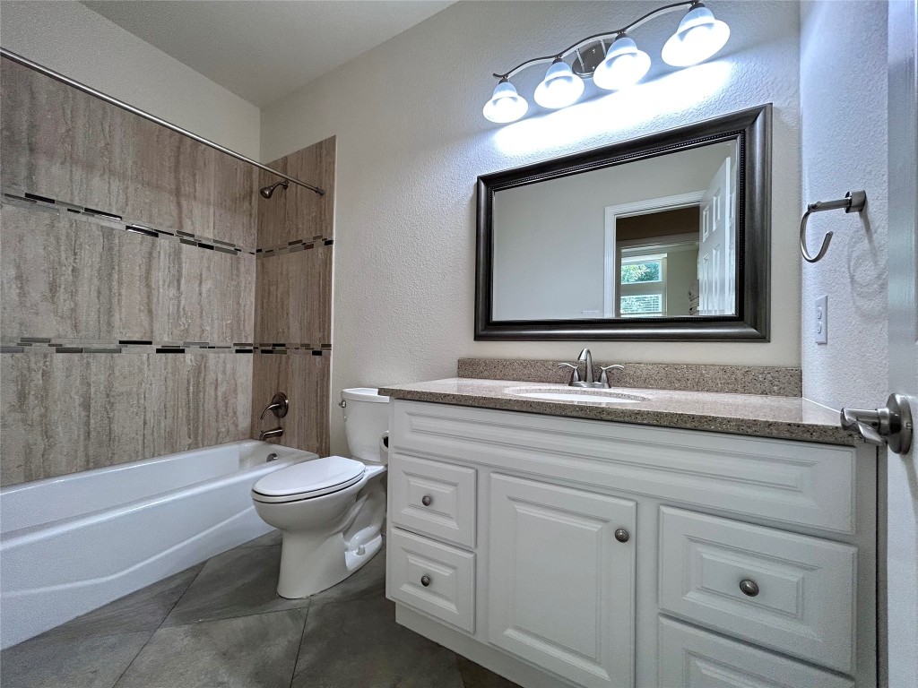 7307 Bar K Ranch Road, Unit B Lago Vista, TX 78645 - Photo 11 of 21