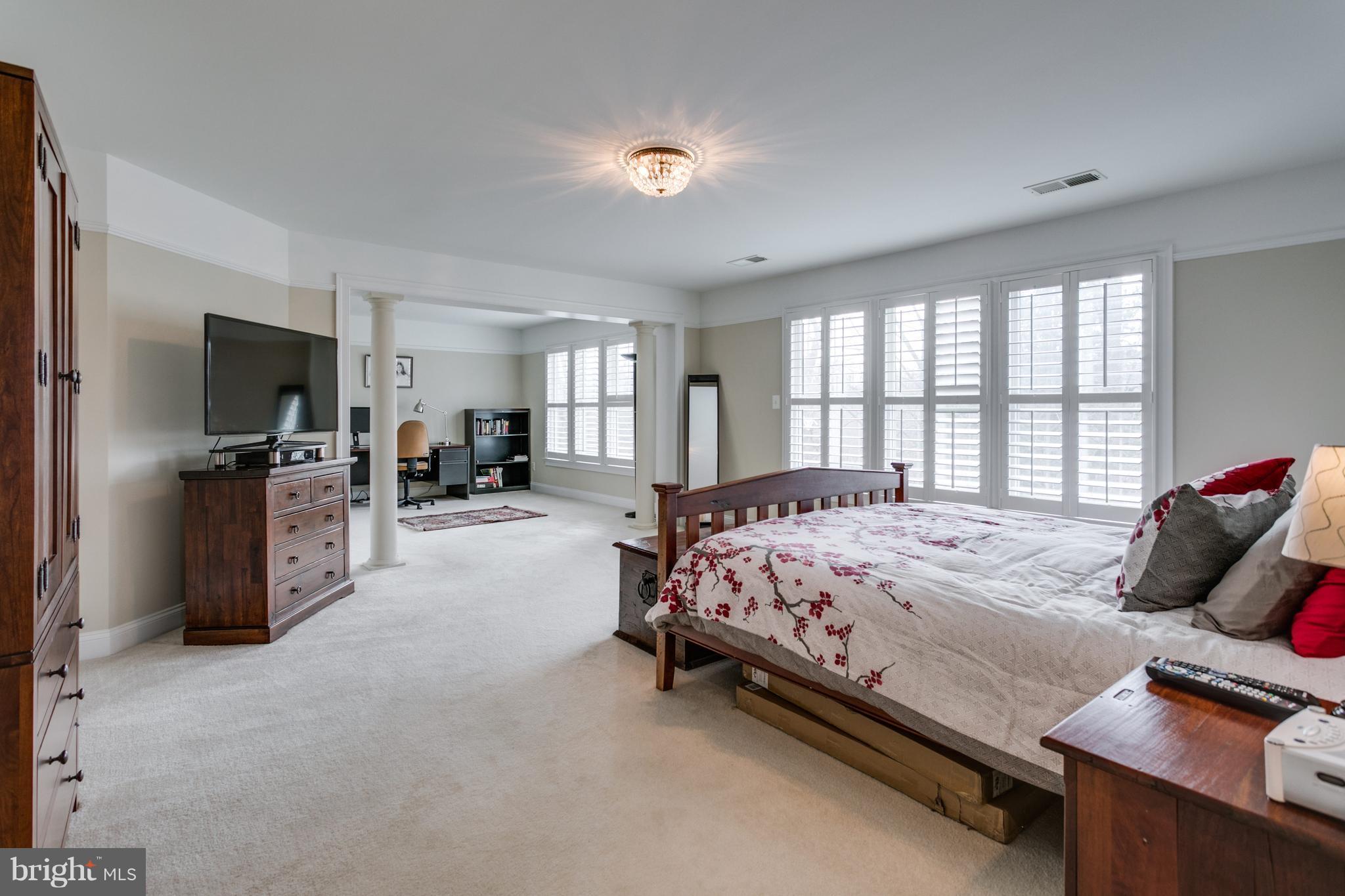 9109 Ridge Lane Vienna, VA 22182 - Photo 13 of 30 Bedroom (Master)