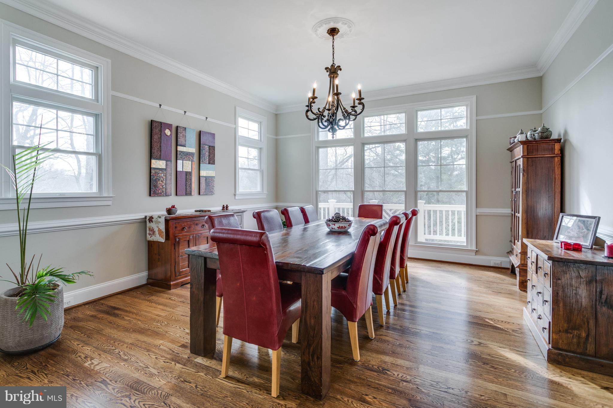 9109 Ridge Lane Vienna, VA 22182 - Photo 6 of 30 Dining Room