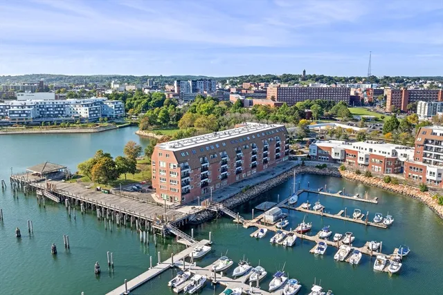 $479,999 | 154 Lynnway, Unit 520, Lynn, MA 01902