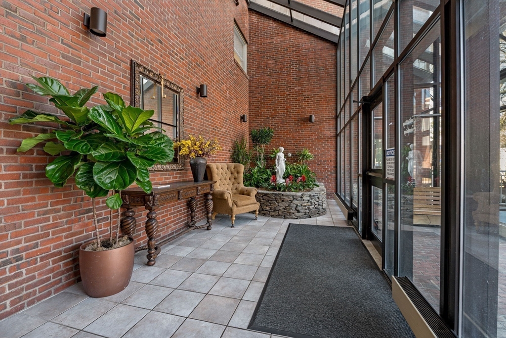 154 Lynnway, Unit 520 Lynn, MA 01902 - Photo 34 of 38