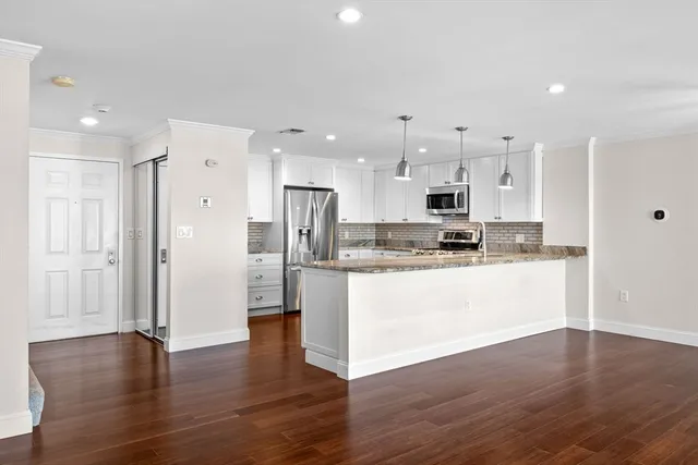 $479,999 | 154 Lynnway, Unit 520, Lynn, MA 01902