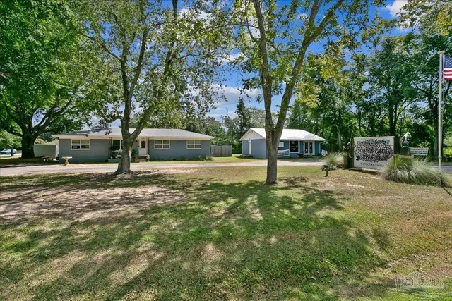 a view of a outdoor space