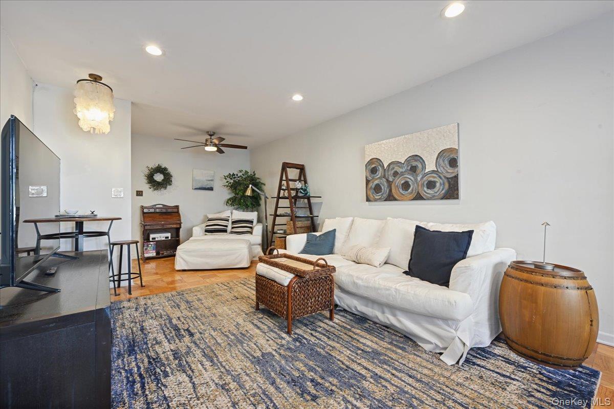 700 Shore Road, Unit 4O Long Beach, NY 11561 - Photo 8 of 42 a living room with furniture