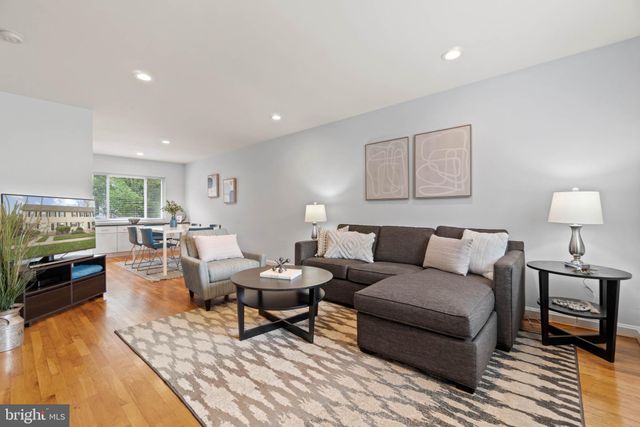 $710,500 | 1749 North Cliff Street, Alexandria, VA 22301