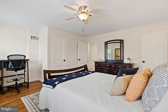 $710,500 | 1749 North Cliff Street, Alexandria, VA 22301