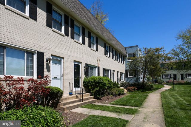 $710,500 | 1749 North Cliff Street, Alexandria, VA 22301