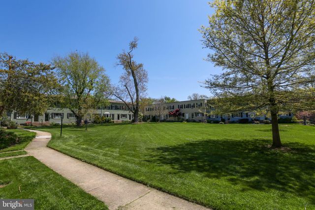 $710,500 | 1749 North Cliff Street, Alexandria, VA 22301