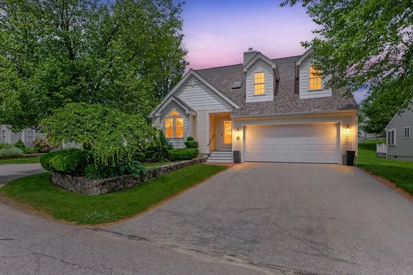 $850,000 | 4 Hampton Meadows, Hampton, NH 03842