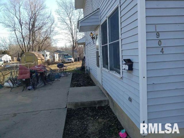 1904 East Cornell Avenue Springfield, IL 62703 - Photo 2 of 8