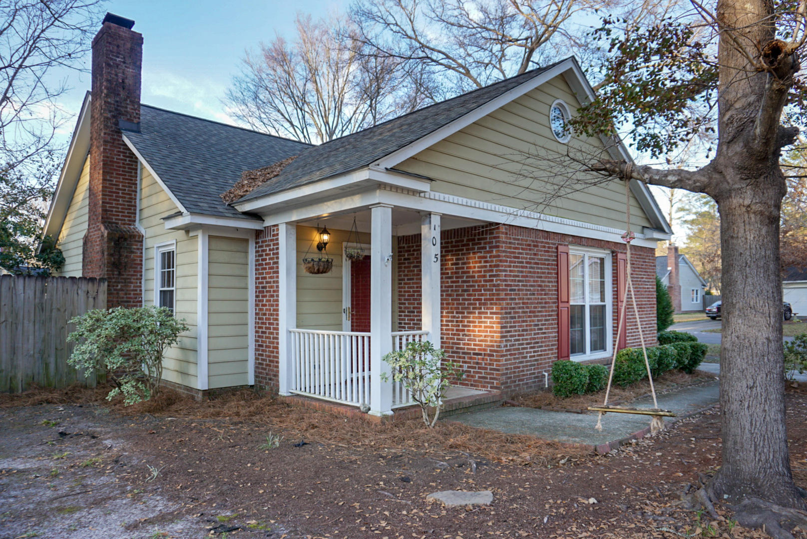 105 Hamlet Road Summerville, SC 29485 - Photo 1 of 28 LRM_EXPORT_512579790260169_20190109_1534