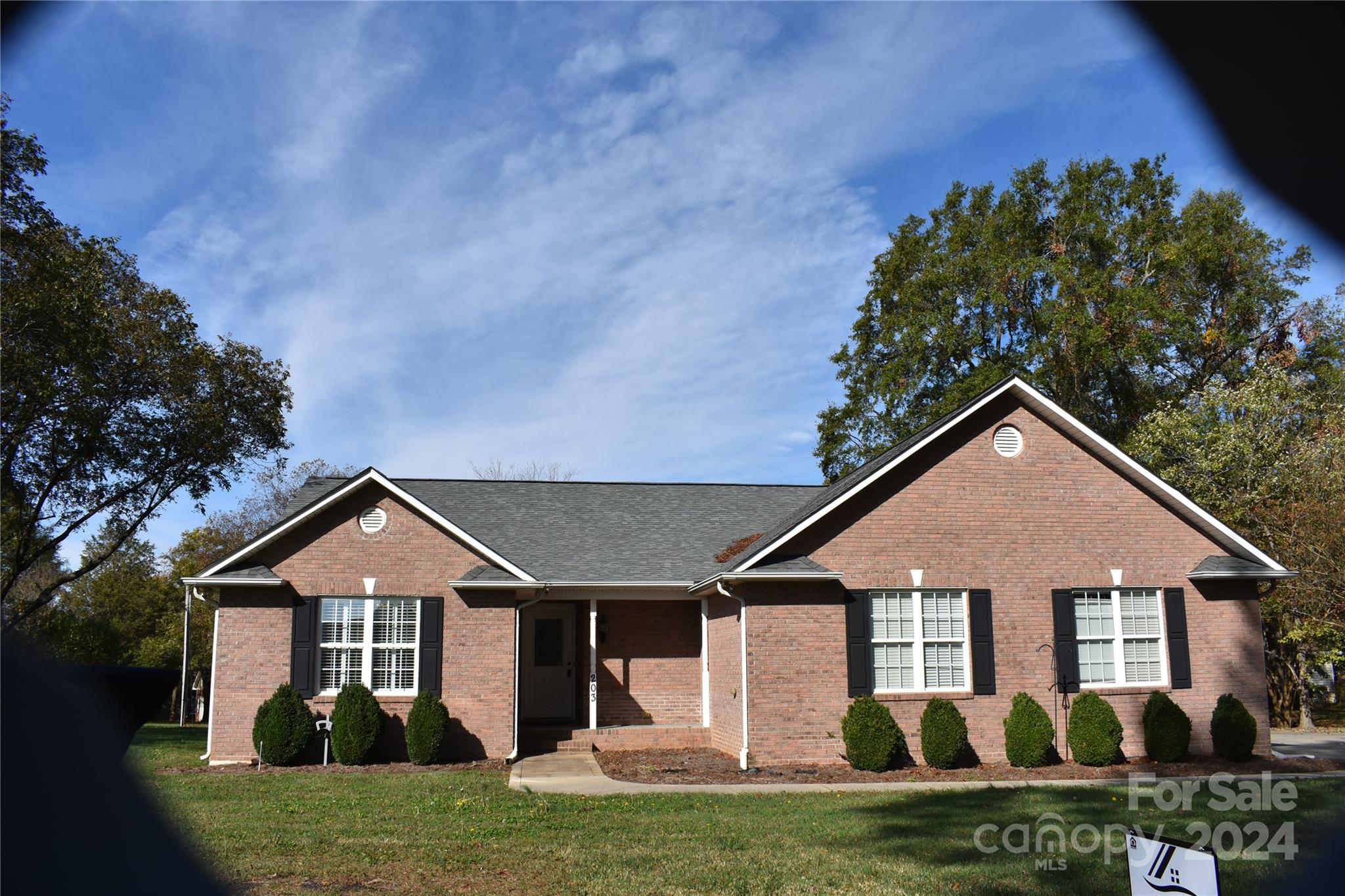 203 North Roxford Road Kings Mountain, NC 28086 - Photo 1 of 38 Gallery Image 1