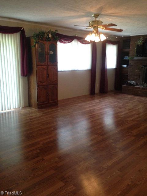 254 Gladys Fork Road Ferguson, NC 28624 - Photo 11 of 21 Living Room
