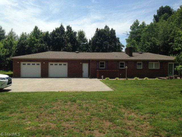 254 Gladys Fork Road Ferguson, NC 28624 - Photo 17 of 21 Gallery Image 17